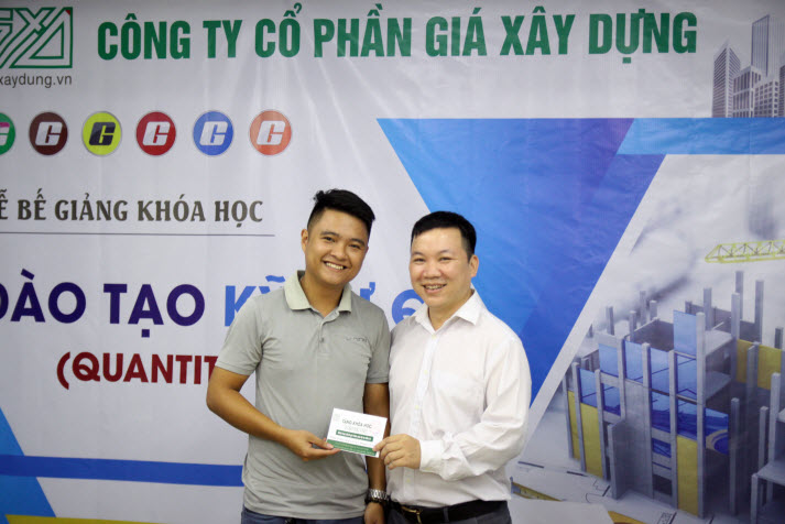 Nguyễn Tuấn Anh thủ khoa Khóa 1 Kỹ sư QS GXD